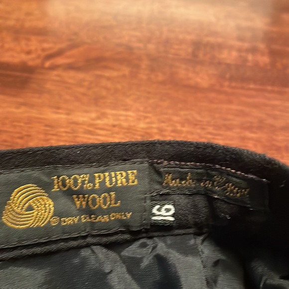 Collectible Gold by Giorgio Sant Angelo wool skirt - Picture 10 of 12